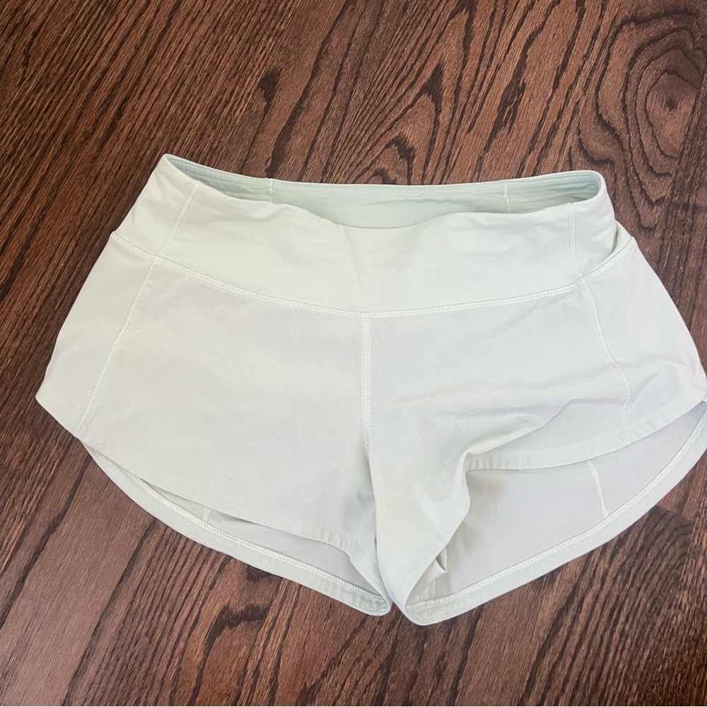 Speed Up Low-Rise Lined Short 2.5" size 4 light green